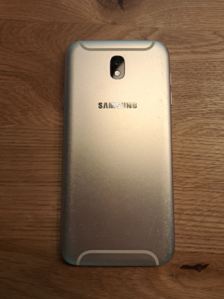 Samsung Galaxy J7 (2017)