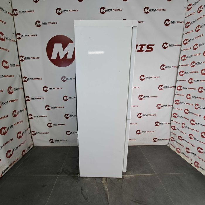 Lodówka Privileg B259406 (12m-scy gwar) F / 42dB / 164,5cm wys / 262 l