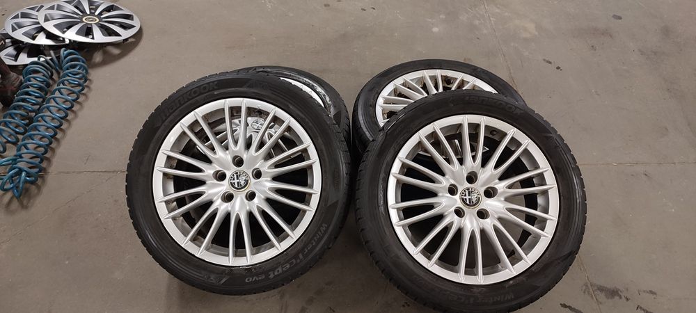 Alfa Romeo 159 5x110 R17 z 7,5J  Et41 felgi aluminiowe