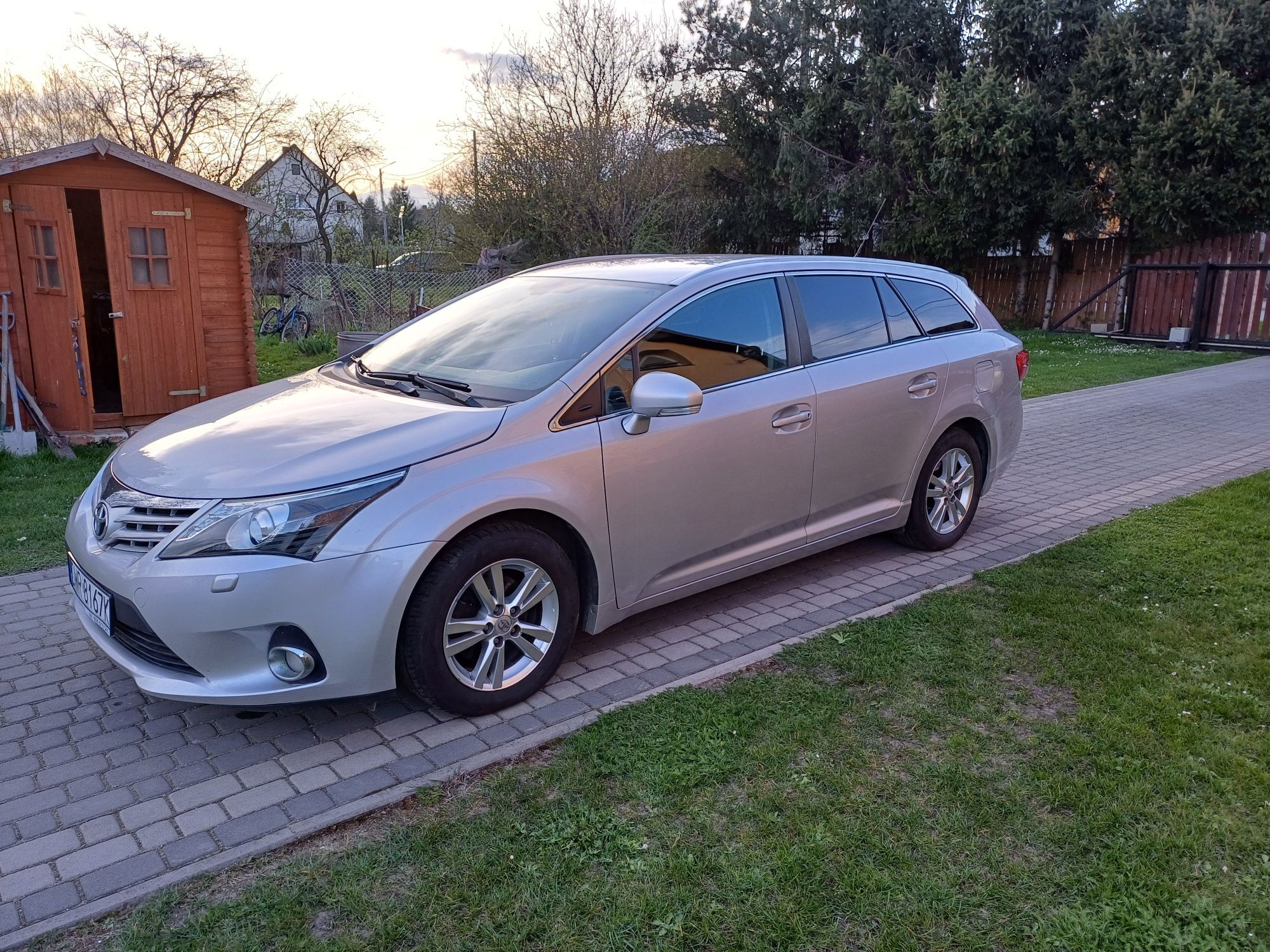 Toyota Avensis Kombi Lift prywatnie