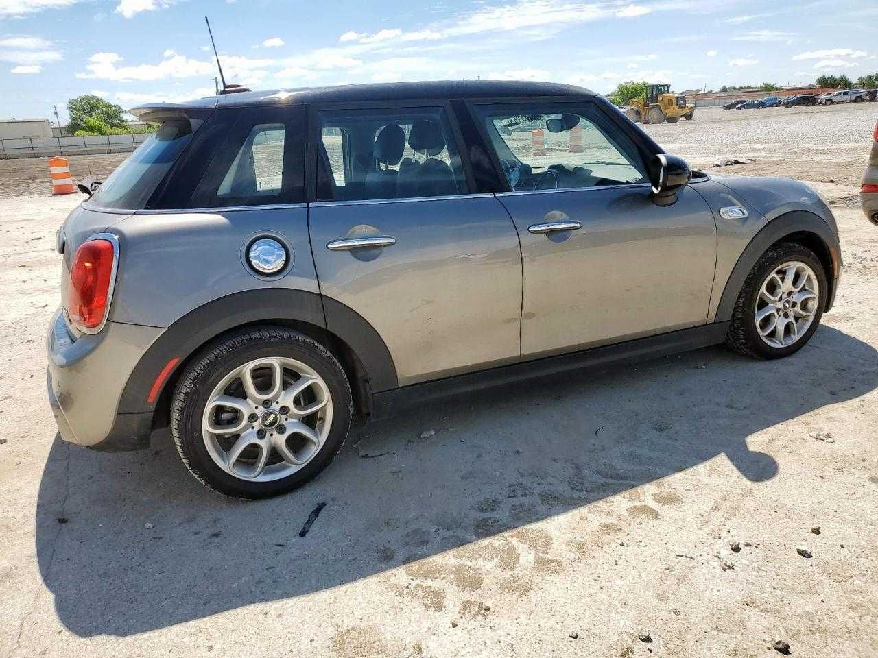 Автомобіль 2018 MINI Cooper S