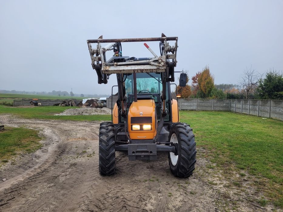 Sprzedam Renault Ares 550RX