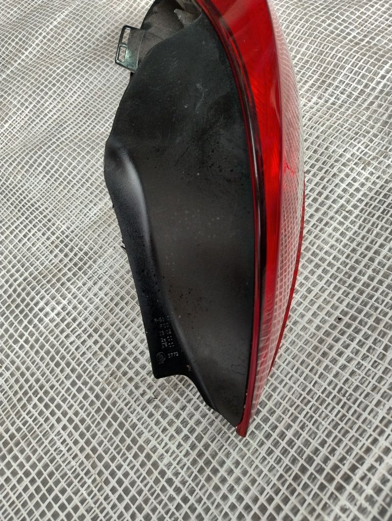 Lampa prawy tył Volkswagen Scirocco 08- 1k8 wysyłka OLX Europa