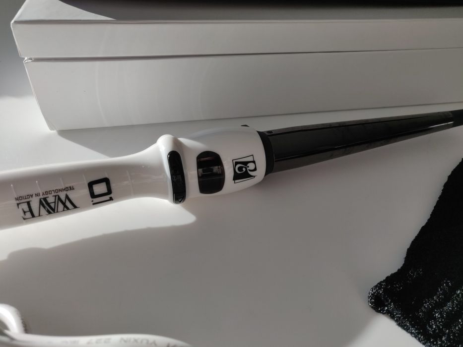Ferro modelador de caracóis / curling iron Alcántara Cosmética 0.1 Wav
