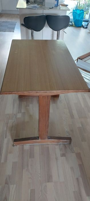 Na sprzedaż stół o wymiarach 100 cm x 67 cm, wysokość 77 cm. PRL