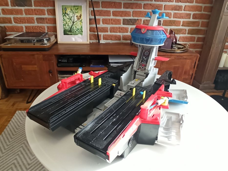 Lotniskowiec Psi Patrol Wielki Film