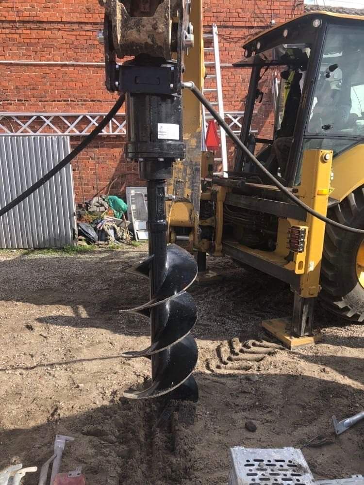 Koparko ładowarka usługi