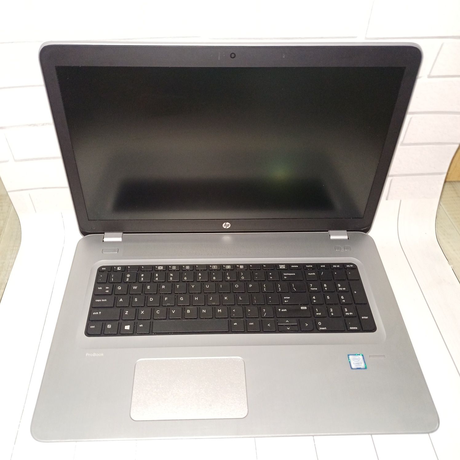 НР 470 G4 Core i5 (i7-7500U) 16 Гб 512 гб