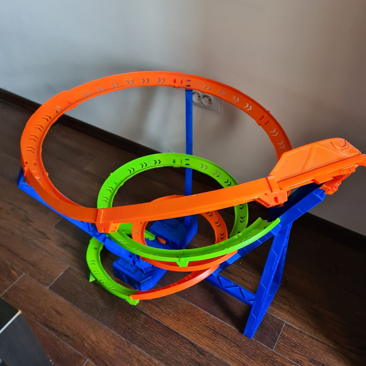 Hot Wheels гоночний трек, горка