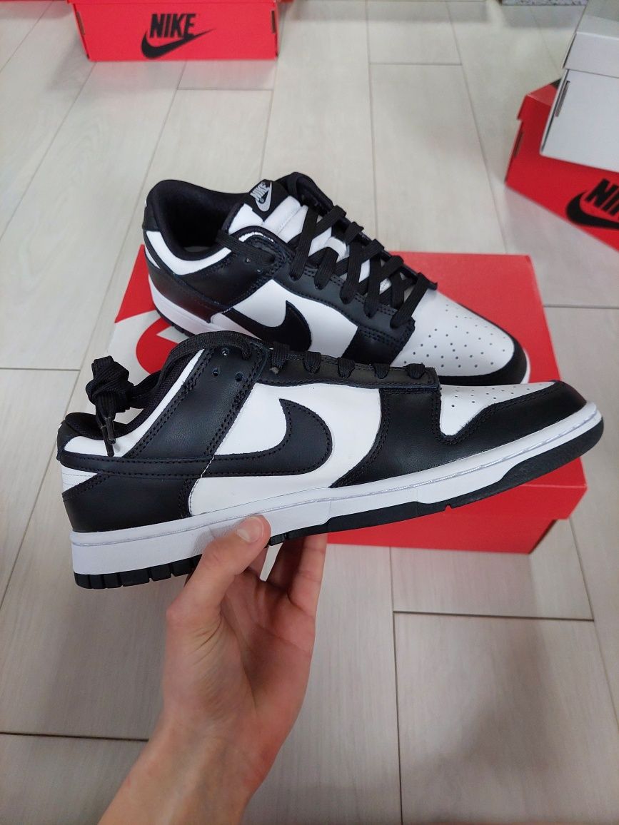 Nike Dunk Low Retro Panda
