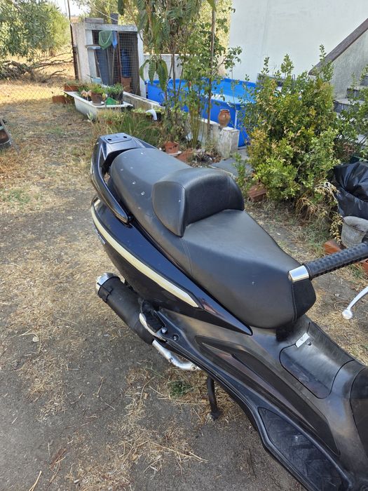Moto sym 125 em ótimo estado.vendo por não ter condições de andar de m
