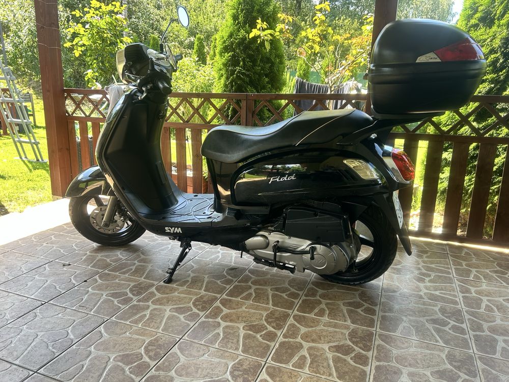 Skuter Sym Fiddle  125  Vespa