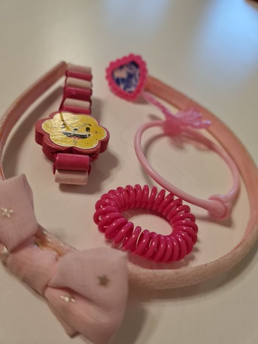 Opaska zegarek bransoletka gumka oraz pierścionek