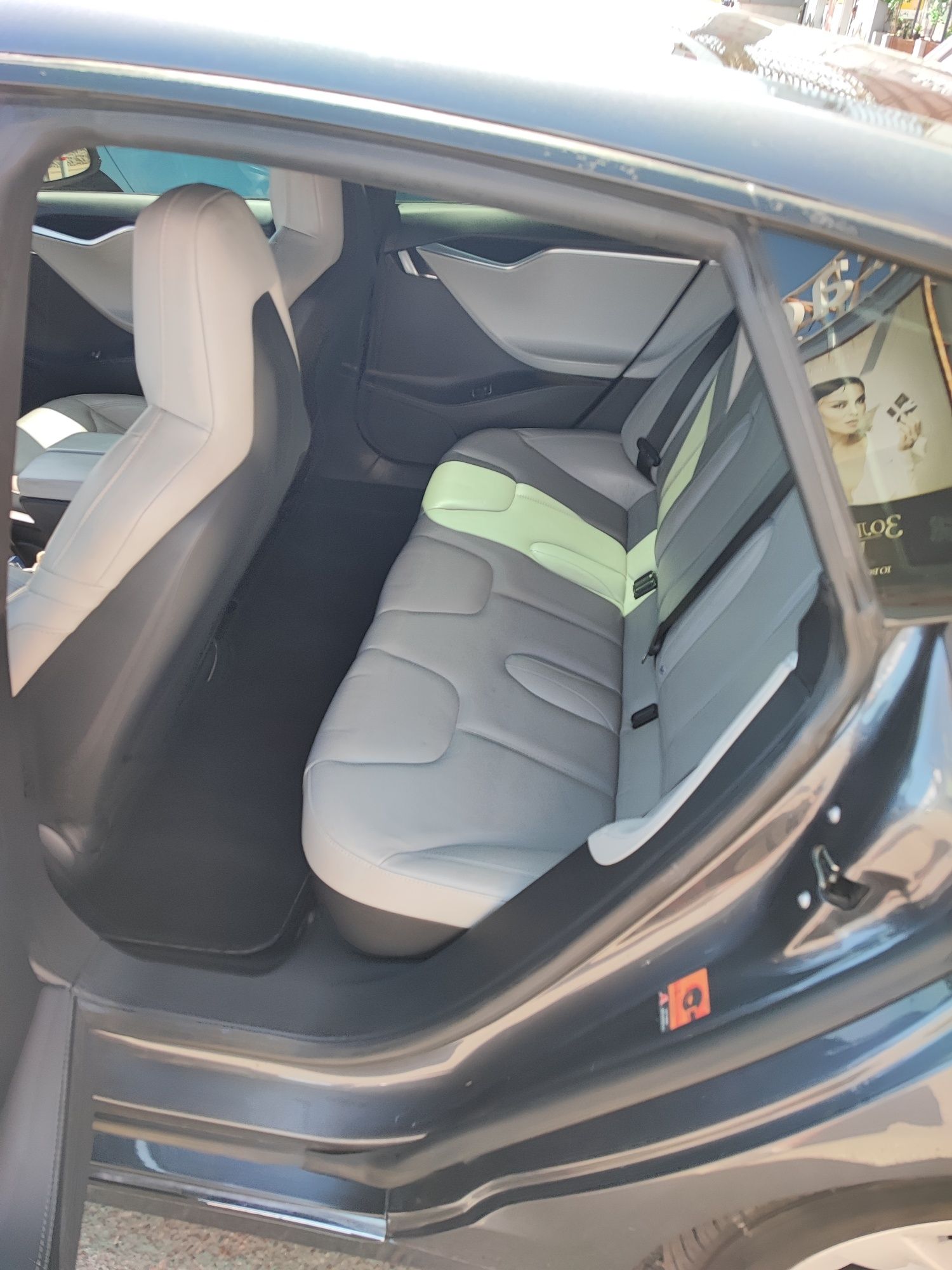 Аренда Tesla Model S