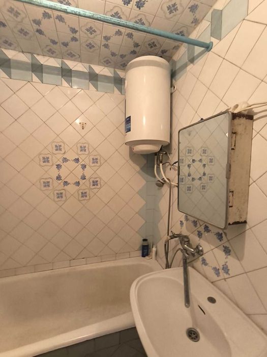 Продам 4-х комнатную на Таирова. Королёва/Инглези.и Кирпич. Программы!