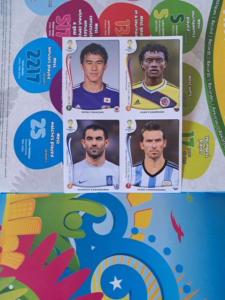 Caderneta Mundial 2014 com cromo Promocional de Cristiano Ronaldo