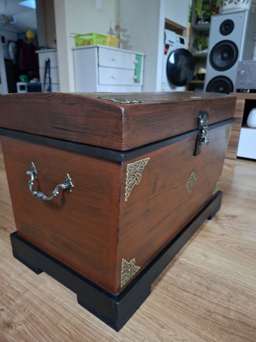 Skrzynia drewniana kufer antyczny