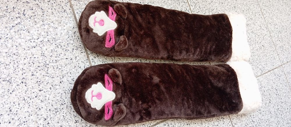 Meias anti derrapantes quentinhas macias