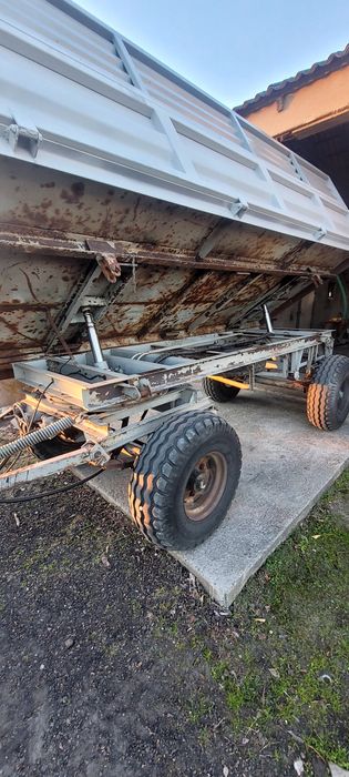 Przyczepa rolnicza wywrotka autosan d-732