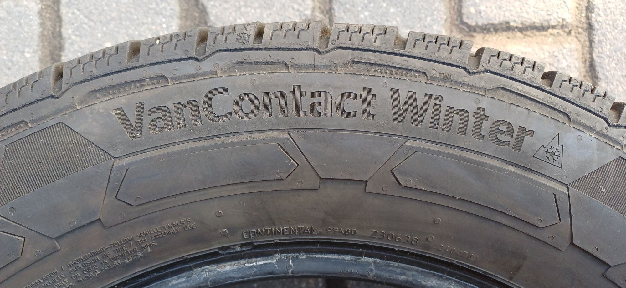 CONTINENTAL 215/65R16C , pojedyńcza opona zimowa wzmacniana.