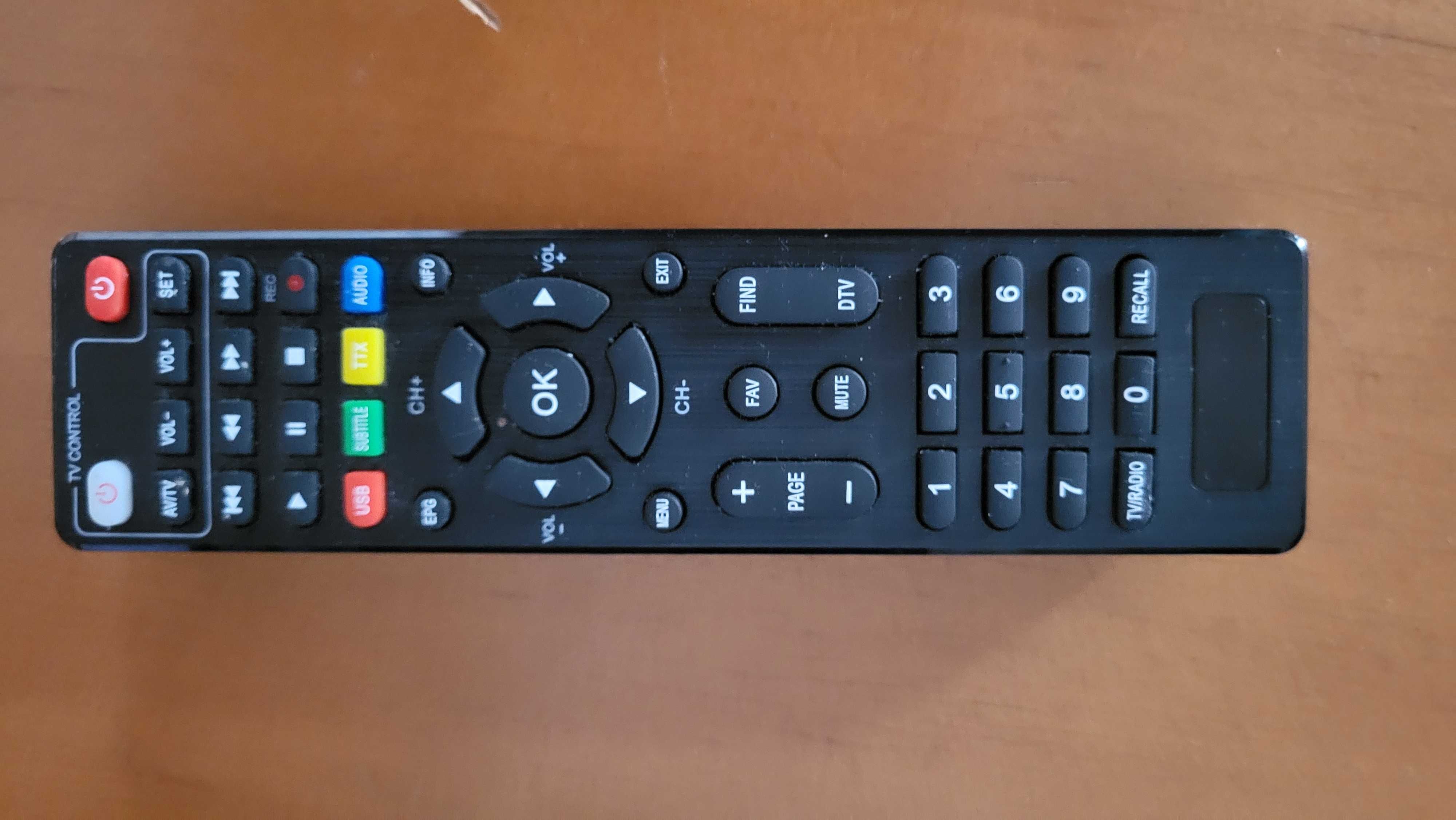 Tuner DVB T2 - najnowszy standard - Opticum Nytrobox NSe - jak nowy