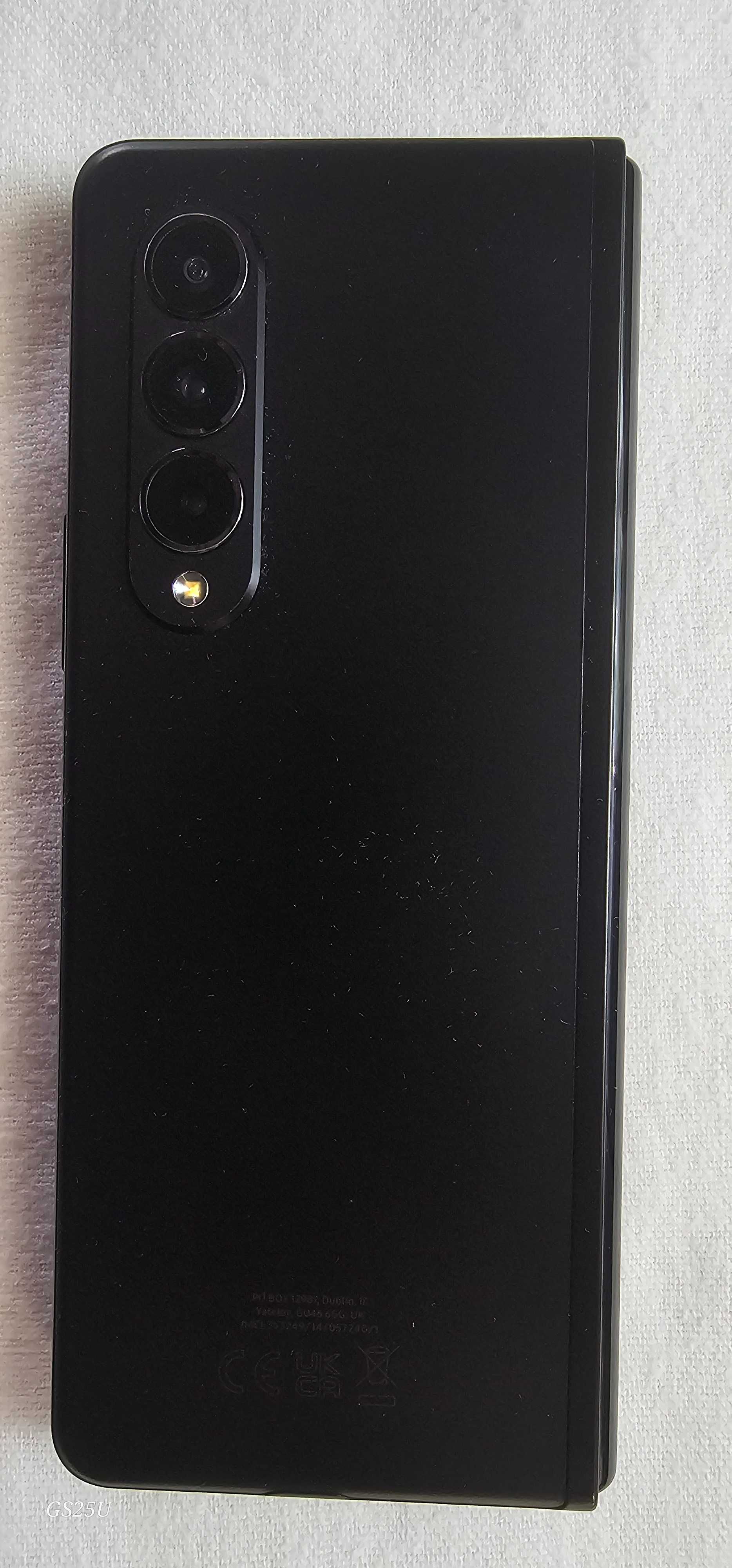 Samsung Z FOLD3 256GB - Desbloqueado