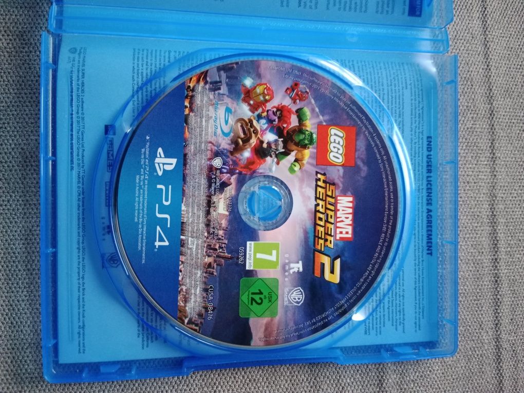 PS4 LEGO Super Heroes 2