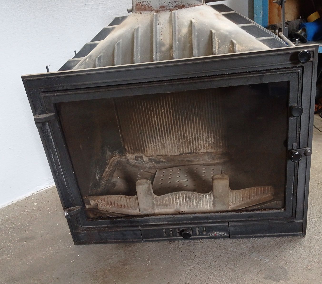Kominek Invicta 12KW