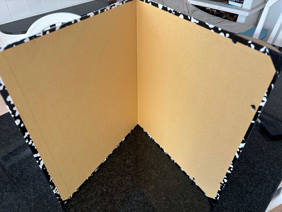 CAPA PARA GUARDAR DESENHOS