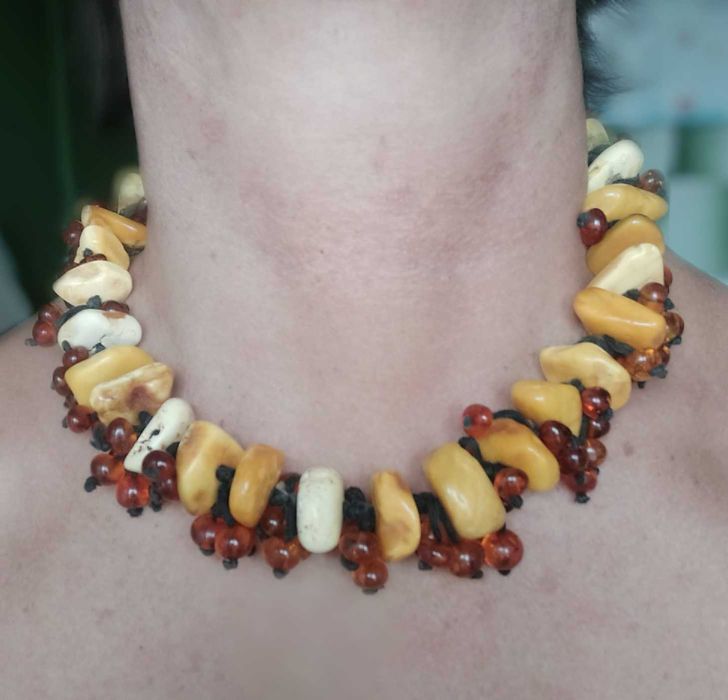 Naszyjnik z naturalnych mlecznych bursztynów z morza bałtyckiego