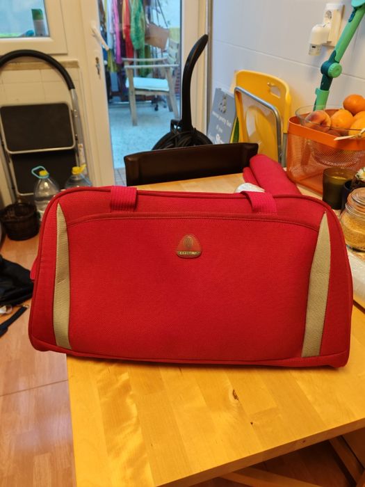 Vendo saco de desporto/viagem