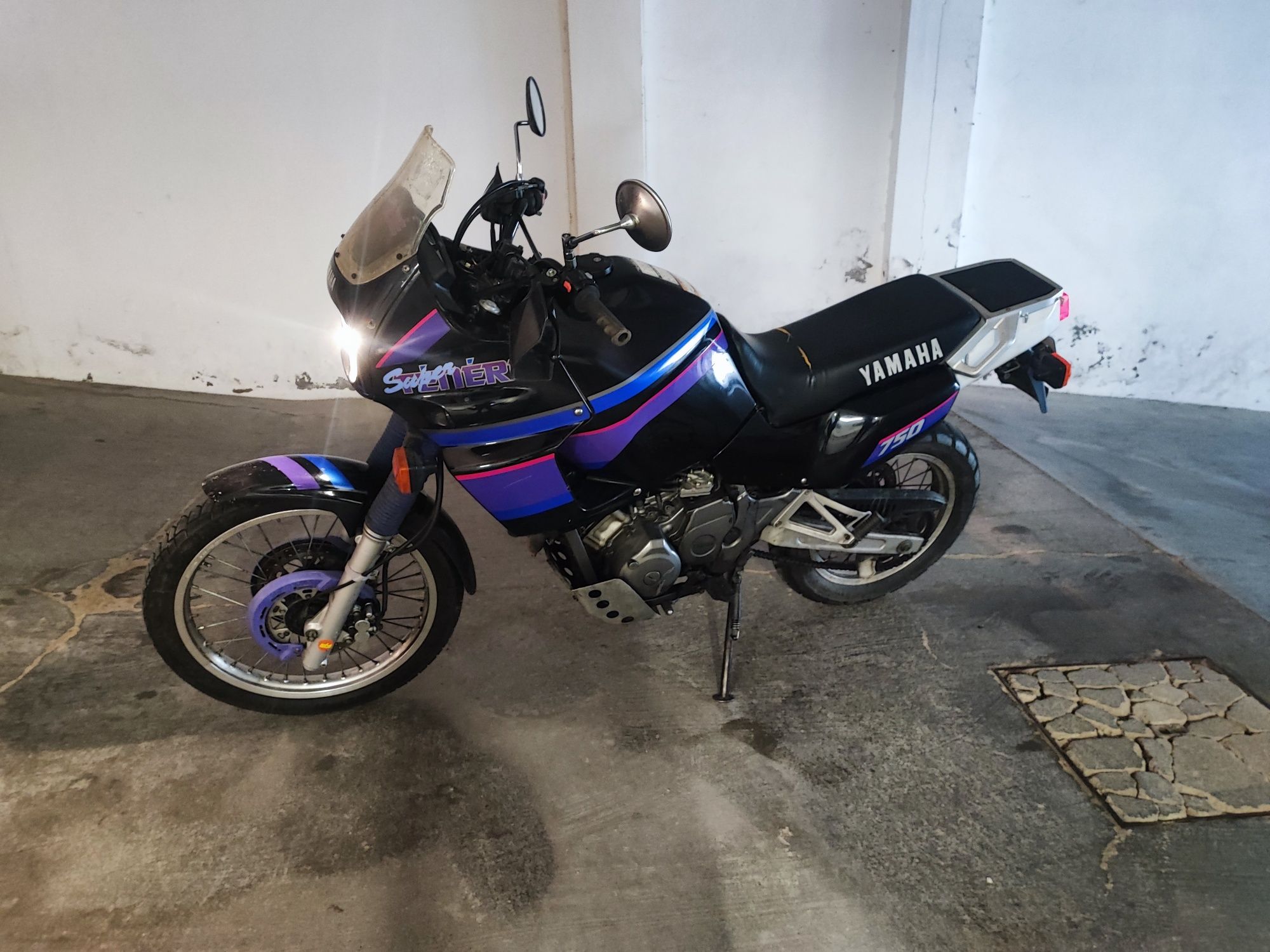 Yamaha Super Tenere XTZ750