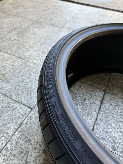 Pneus semi-novos 255/30R20