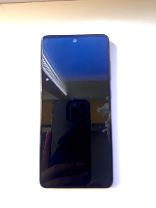 Продам Samsung Galaxy A52 S 6/128gb