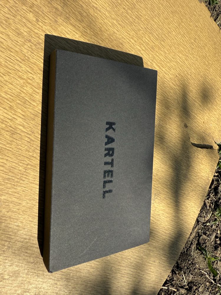Чехол для Iphone 15 pro max Kartell