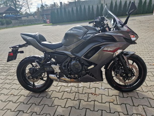 Kupno albo cesja leasingu Kawasaki Ninja 650 pierwszy właściciel.