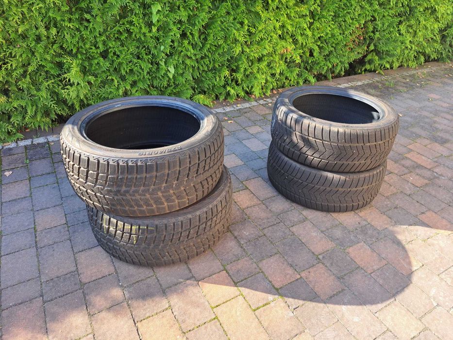 Opony zimowe Ford Mustang.