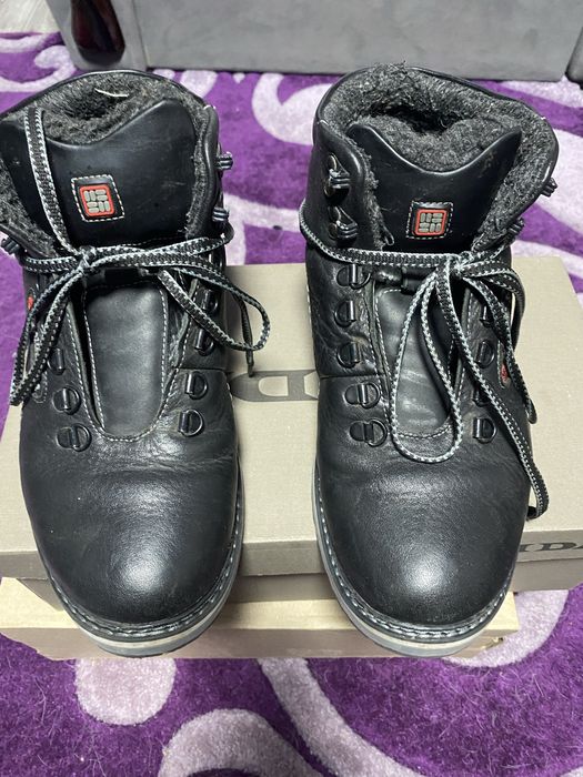 теплые ботинки..