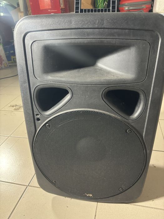 Vendo uma Coluna de som