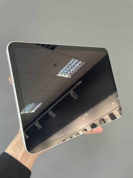 Продам Apple iPad 10gen 2022 Wi-Fi Cellular 64gb Silver MQ6J3
