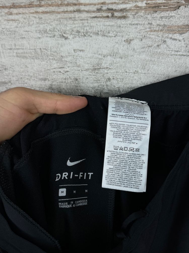 Мужские спортивные штаны Nike swoosh черные размер М running phenom