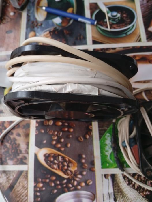 Вентиляторы 220 в больше как вытяжки для гроубокса.