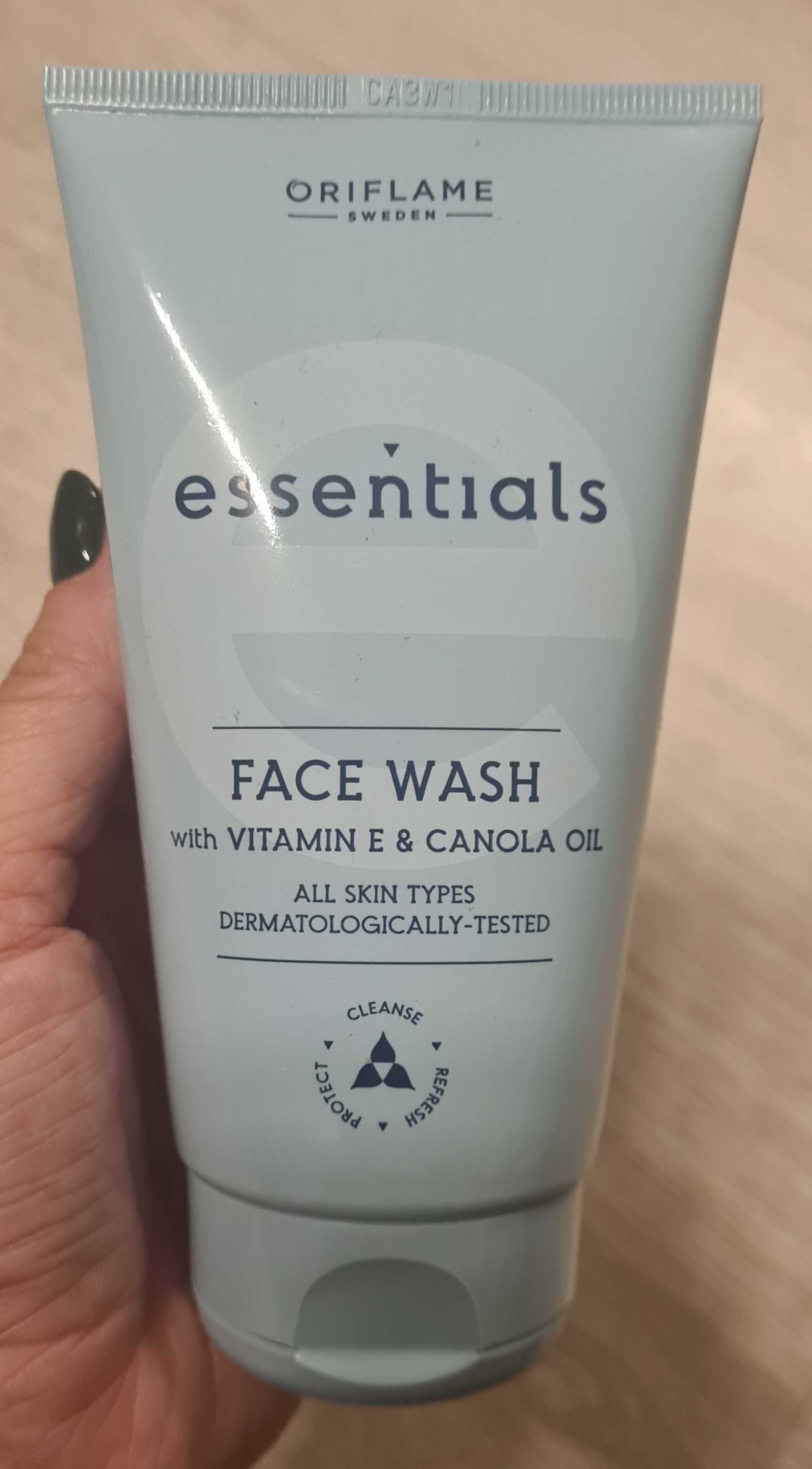 Żel do mycia twarzy Essentials by Oriflame