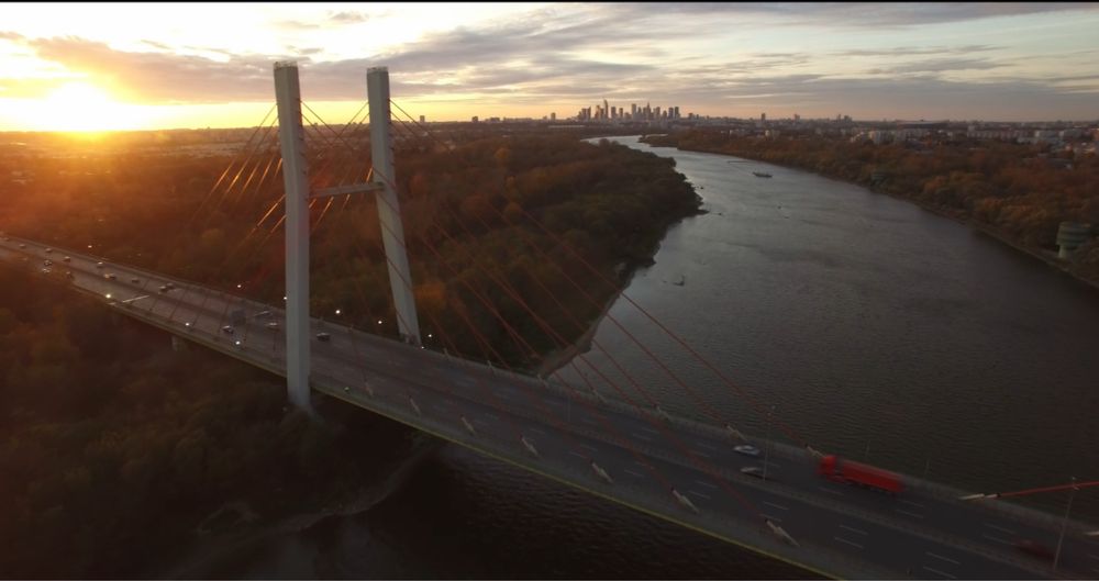 Dron 4K profesjonalne filmowanie i fotografowanie.