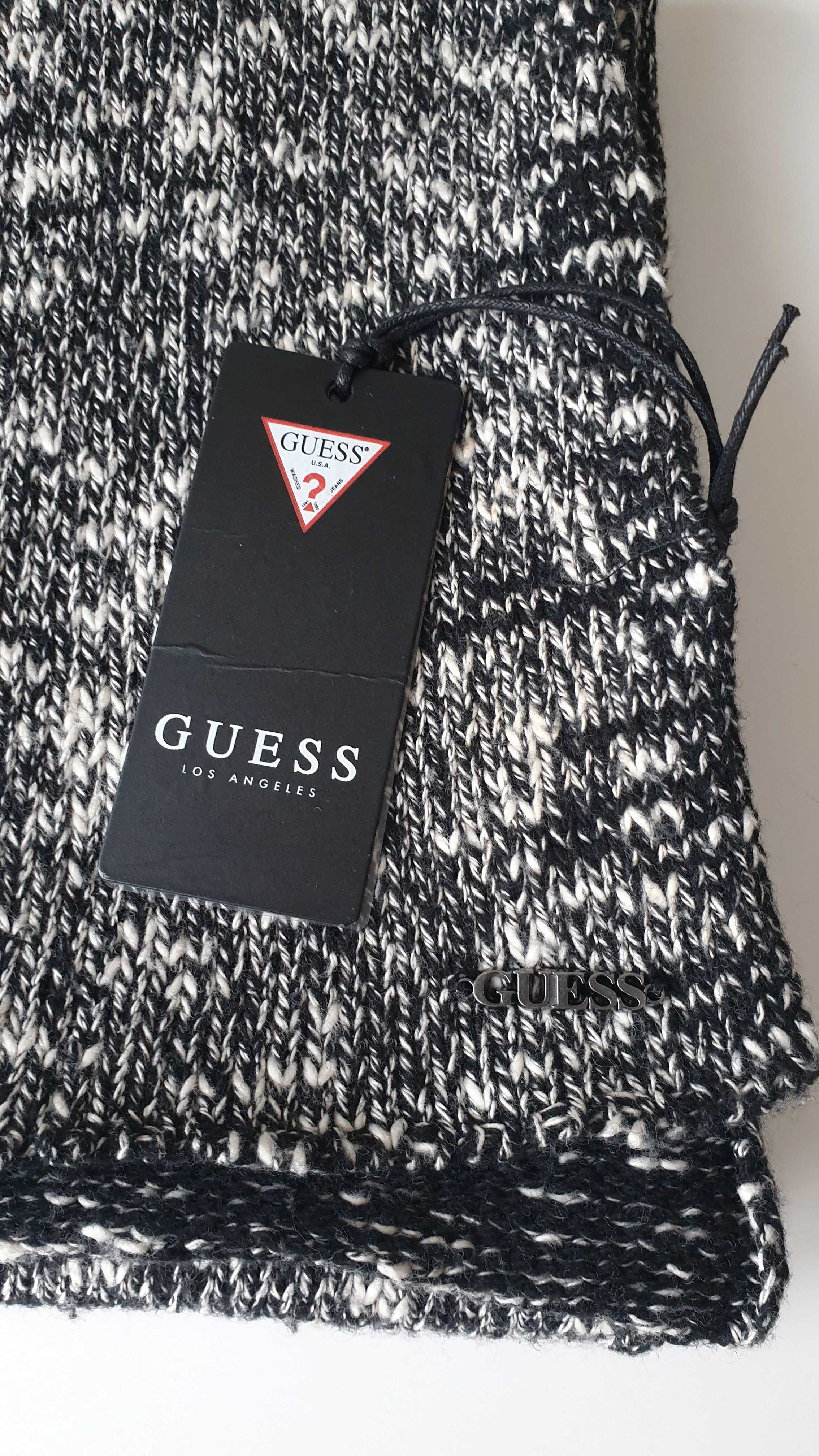 Тёплый шарф GUESS. Новый. Оригинал! Шерсть.