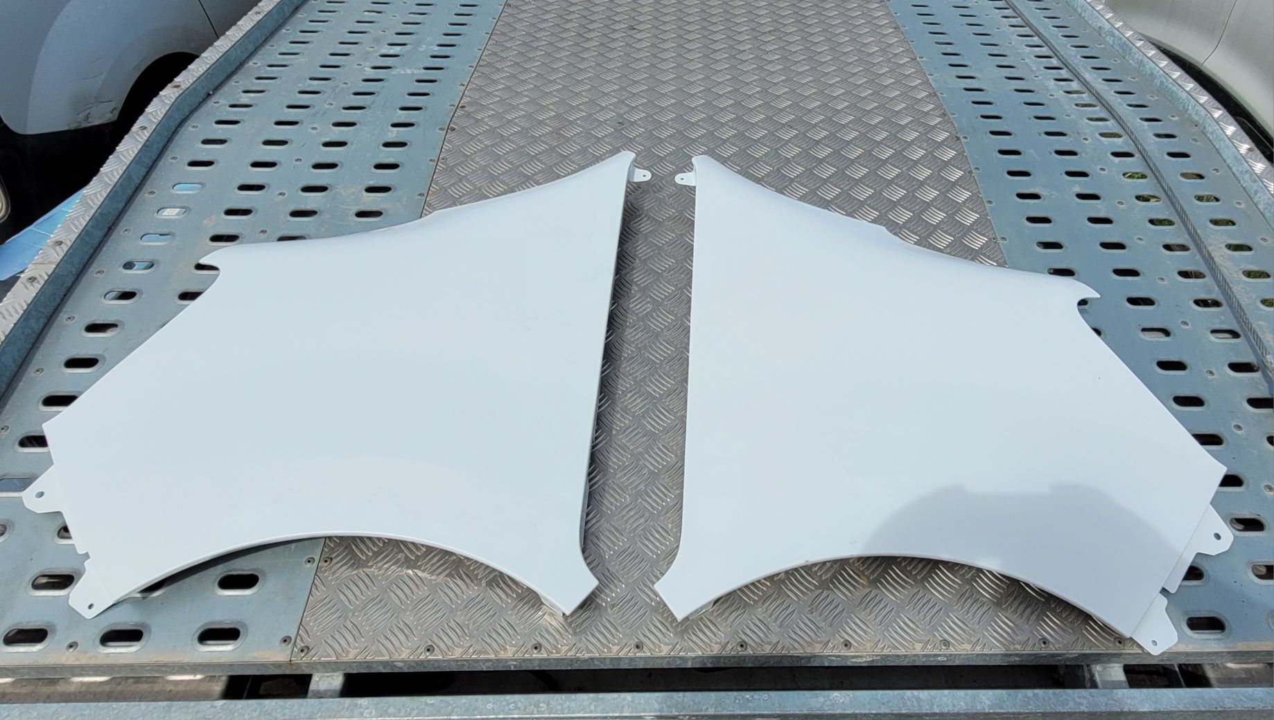 Renault Master IV III lift błotnik przedni prawy QNG