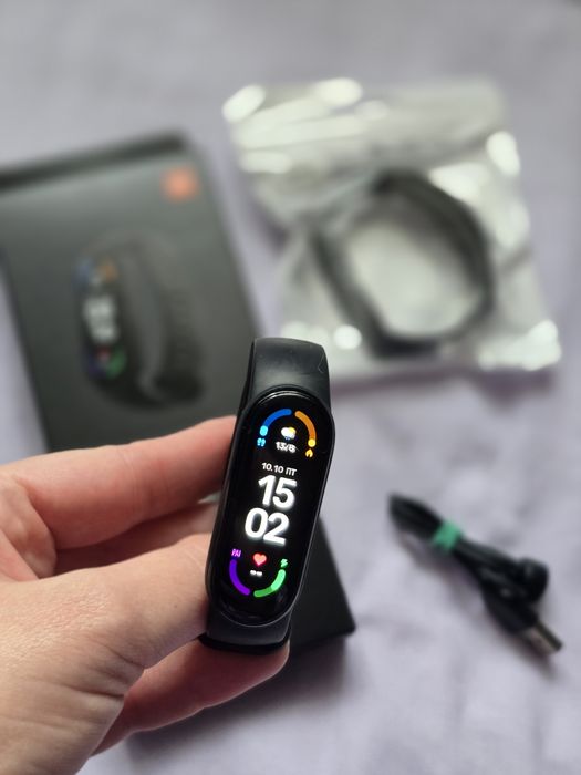 Браслет Xiaomi Mi Band 6