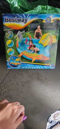 Ogromny wodny plac zabaw dla dzieci Firmy Bestway