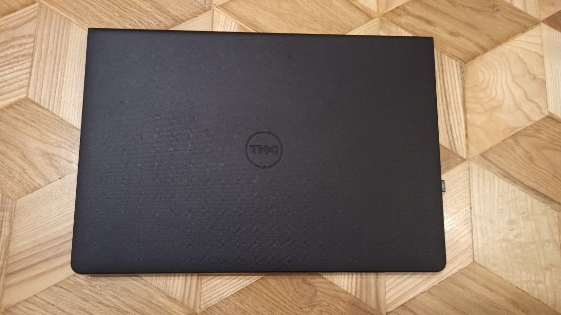 Dell laptop 15,6" nowa bateria, dysk SSD 120+1Tb 12gb RAM, Win 10