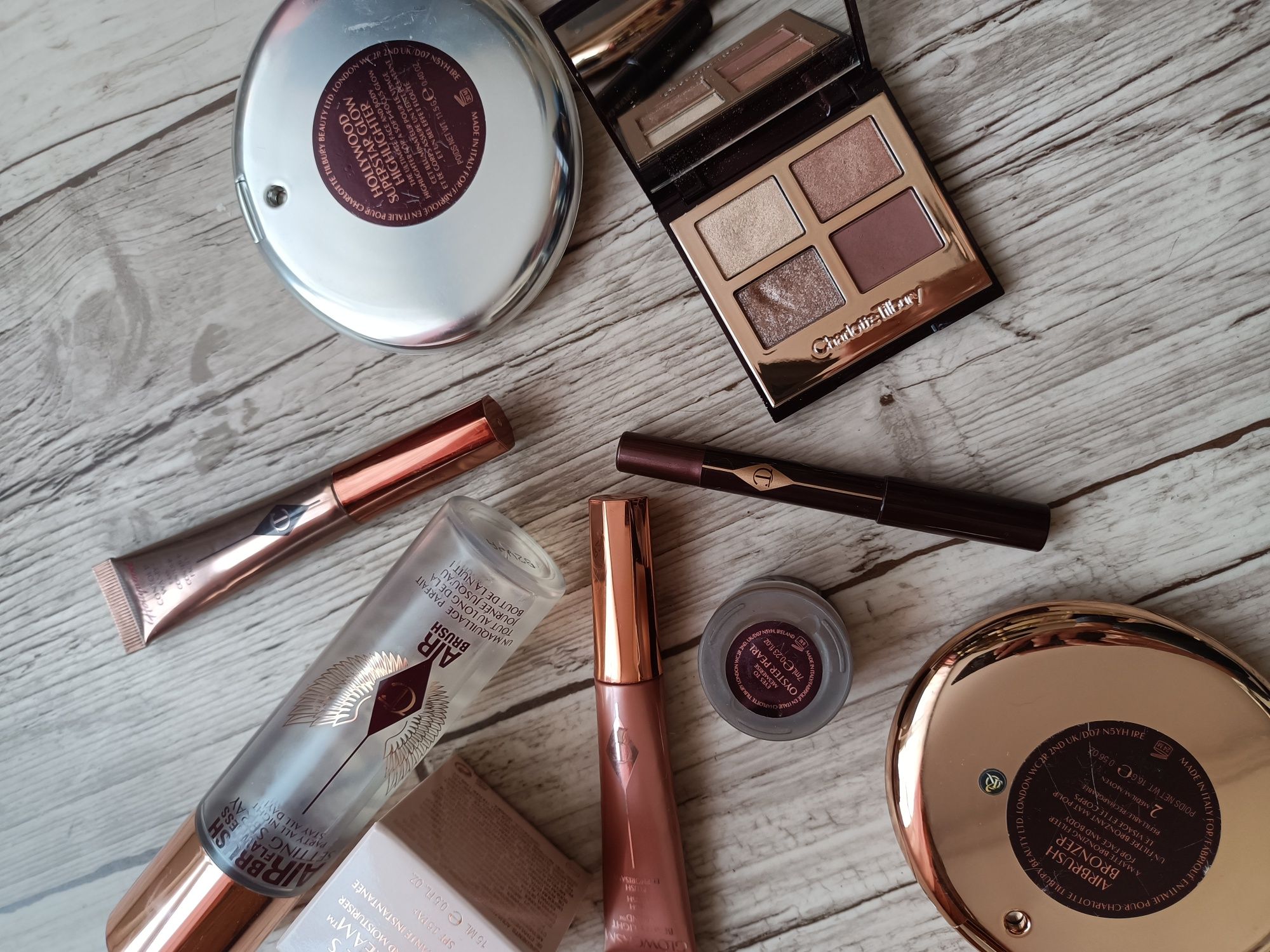 Cena ostateczna! Zestaw 9 kosmetyków Charlotte tilbury